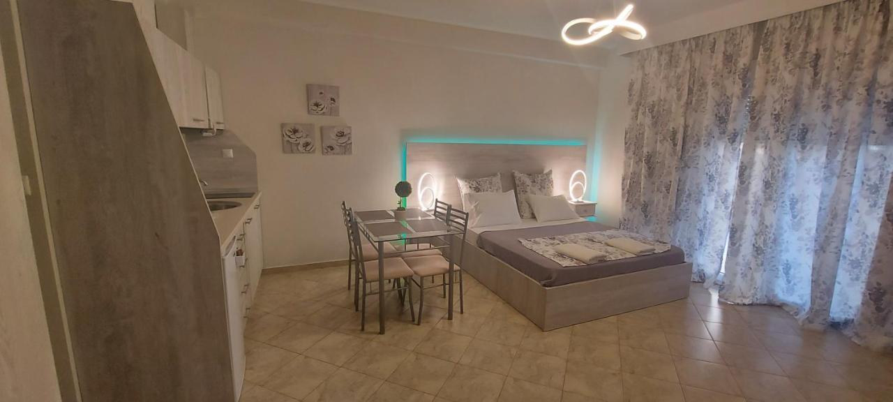 Studio Garden Apartment Nea Kallikrateia Exterior photo