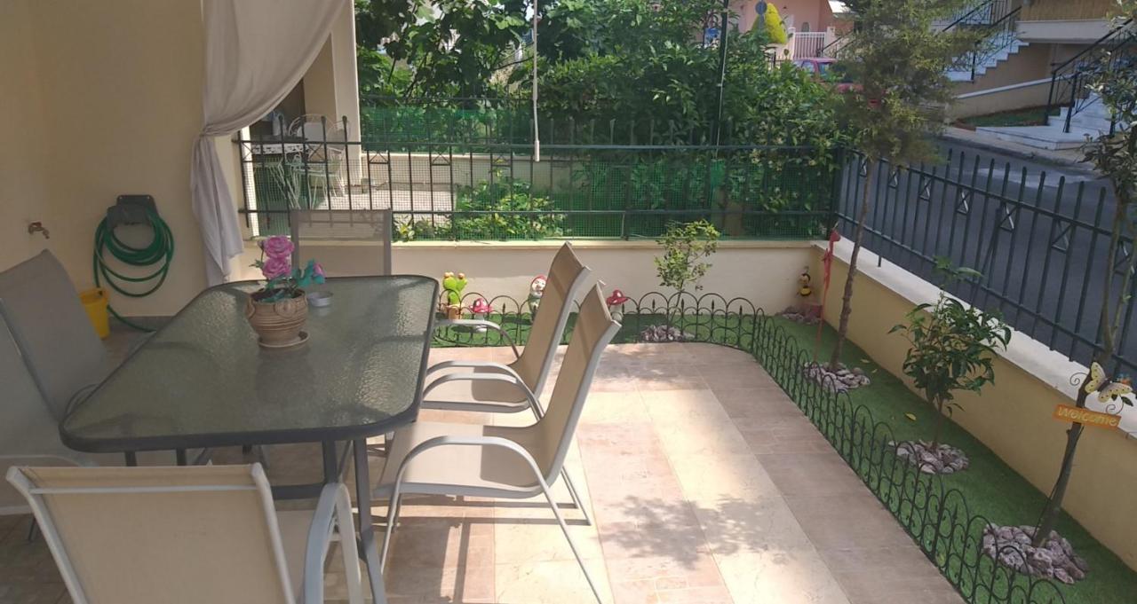 Studio Garden Apartment Nea Kallikrateia Exterior photo
