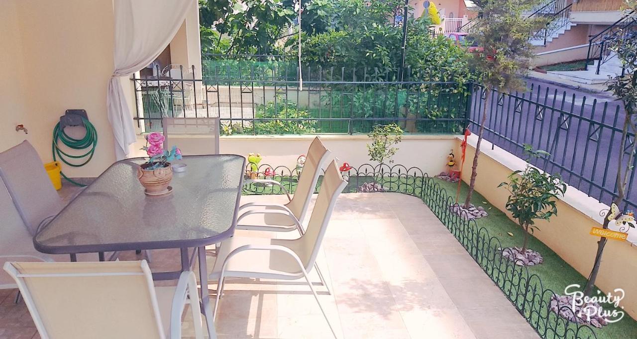 Studio Garden Apartment Nea Kallikrateia Exterior photo